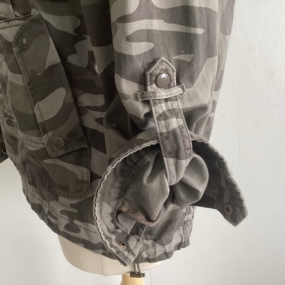 Jolt Long Sleeve Camouflage Hooded Drawstring Hem Front Zip Up Utility Jacket M - Picture 8 of 16